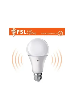 Ultima Occasione Lampadina Led A60 9W Luce Calda 3000K E27 Con Sensore Crepuscolare