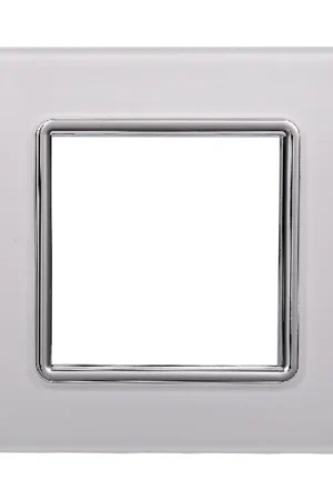 Acquista Ora Placca in Vetro Bianca Compatibile Vimar Plana 2 - 3 - 4 - 7 Posti