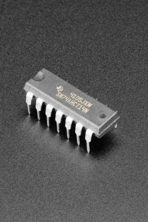 Adafruit 74AHCT14 - Invertitore di livello logico / Spostatore di livello Solo Oggi