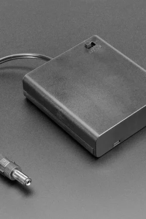 Adafruit Portabatterie 4 x AA con spina da 2,1 mm e interruttore on/off Must-Have