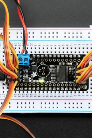 Adafruit Componente aggiuntivo FeatherWing PWM o Servo a 8 canali per tutte le schede Feather Acquista Ora