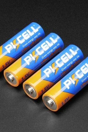 Adafruit Batterie alcaline AA (LR6) - confezione da 4 Promozione Esclusiva