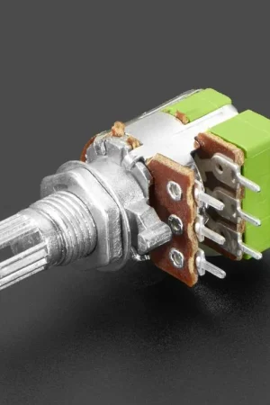 Adafruit Potenziometro lineare doppio da 10K per montaggio a pannello con interruttore on-off Popolare