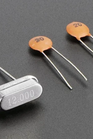 Adafruit Cristallo da 12 MHz + condensatori da 20pF Spedito Oggi