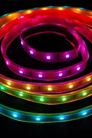 Ultime Pezzi Adafruit Striscia LED RGB digitale resistente alle intemperie - LPD8806 32 LED 1 m