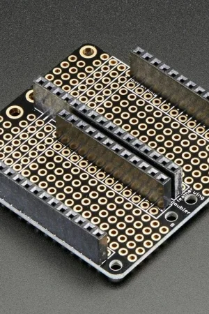 Adafruit FeatherWing Doubler - Componente aggiuntivo per la prototipazione di tutte le tavole Feather Ultime Pezzi