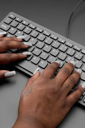 Adafruit Mini tastiera Chiclet - USB cablata - Nera Prezzo Basso