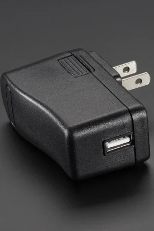 Adafruit Alimentatore switching 5V 2A con connettore USB -A Occasione Imperdibile