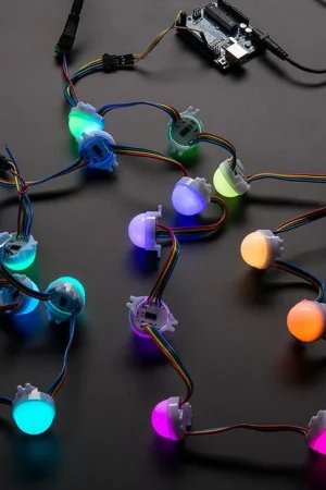 Adafruit Punti da 30 mm - Pixel LED RGB digitali da 12 V (filo da 20) Economico