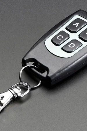 A Buon Prezzo Adafruit Telecomando RF a 4 pulsanti - 315 MHz