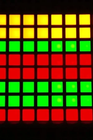 Ultima Occasione Adafruit Piccola matrice LED quadrata bicolore (rosso/verde) da 1,2" 8x8