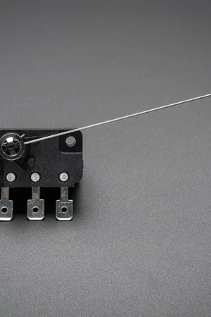 Adafruit Microinterruttore con filo - Tre terminali Prezzo Scontato