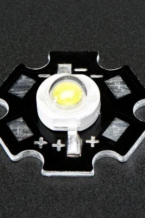 Adafruit LED bianco freddo da 1 Watt - Dissipatore di calore montato Soddisfatti O Rimborsati